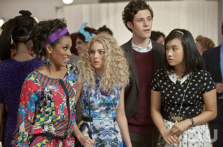 Illustration for article titled We Watched Four Episodes of The Carrie Diaries So You Don't Have To